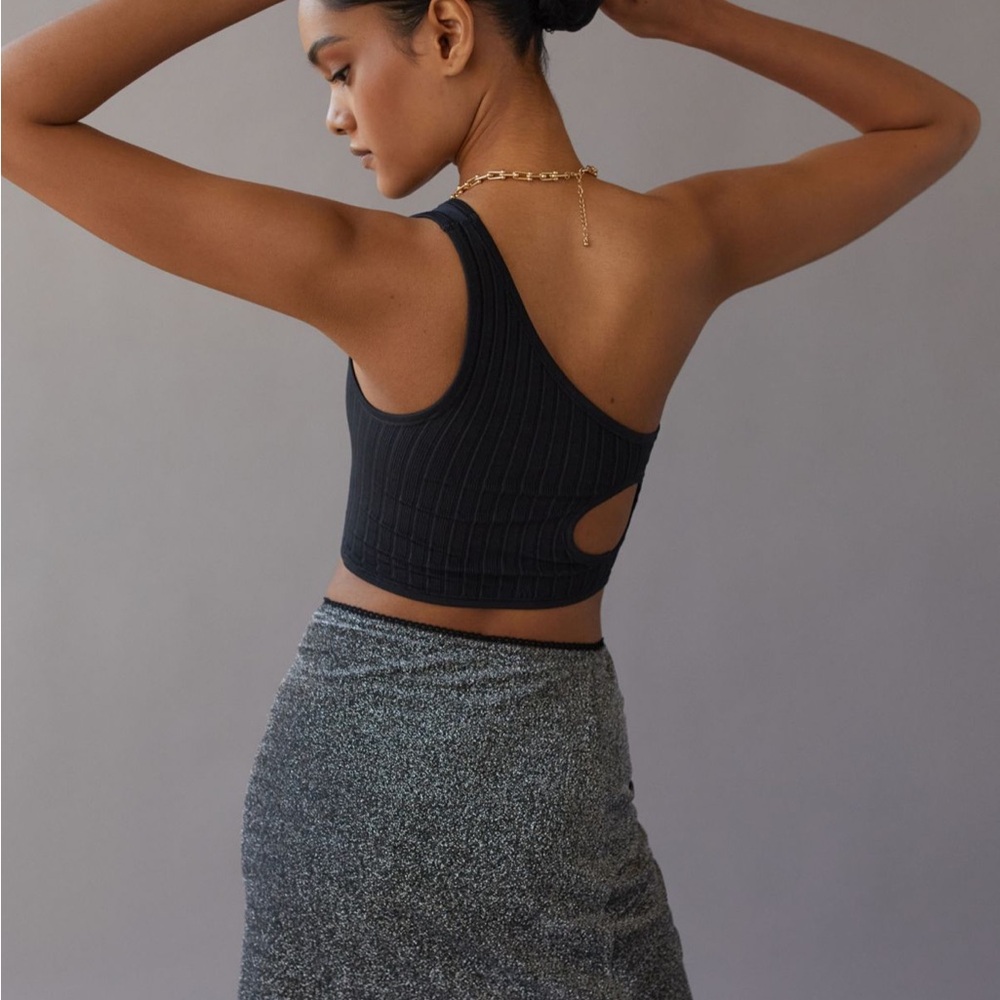 UO Black Ribbed One-Shoulder Top - Picture 2 of 3